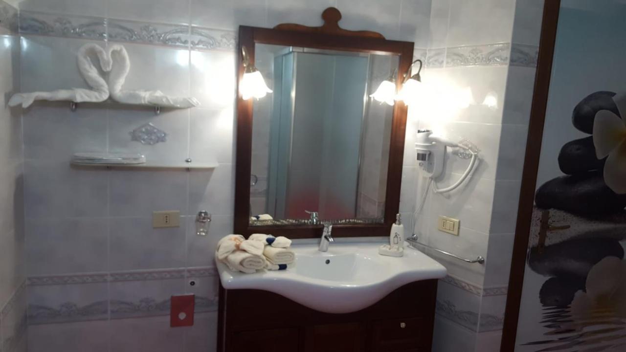 Casa Emanuela, Il Nostro Nido D'Amore Casalgrande Extérieur photo